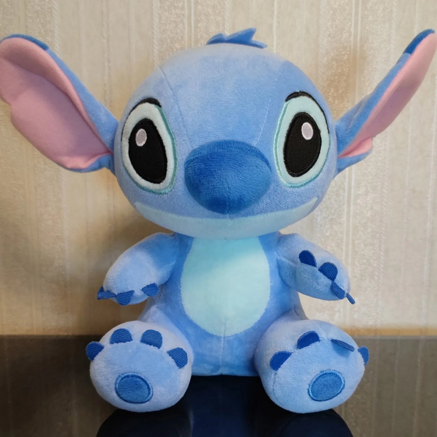 Blue Alien Plush Toy – Soft Cuddly Stuffed Friend